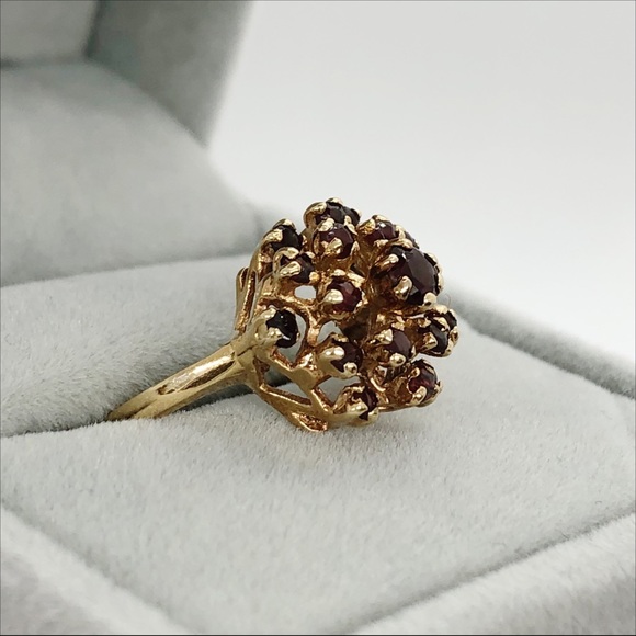 14k Yellow Gold Garnet mid century crown ring sz 6 - Picture 2 of 9